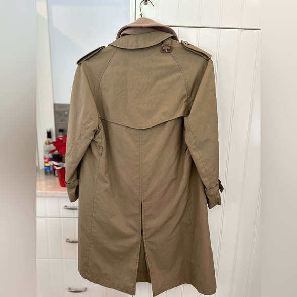 Brooks Brothers Vintage Trench Coat - Picture 2 of 9